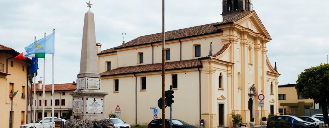 Monumento a caduti di Villanova